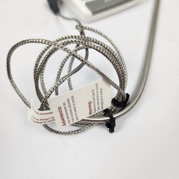 The Pampered Chef Digital Thermometer #2243 Candy Meat Fry Cooking BBQ Tested - Picture 2 of 7